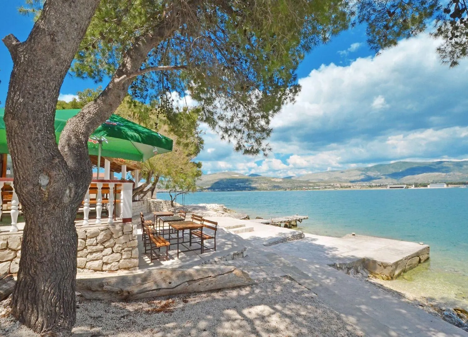 Apartments Zana - Close To Beach تروغير